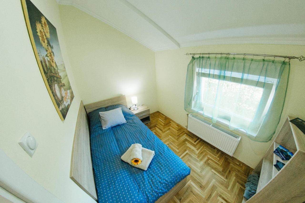 Sunflower Sombor Exterior foto
